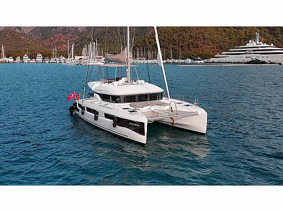 Lagoon 50