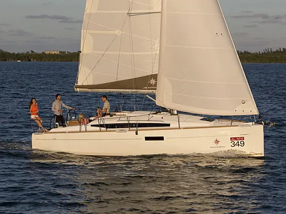 Sun Odyssey 349