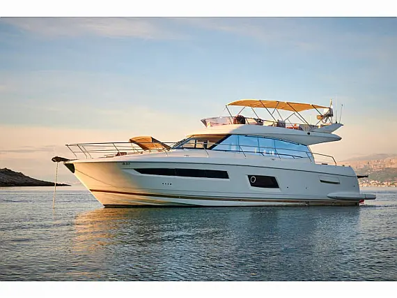 Prestige 550 Fly