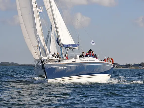 Hanse 370