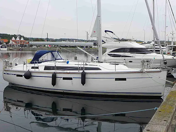 Bavaria Cruiser 37