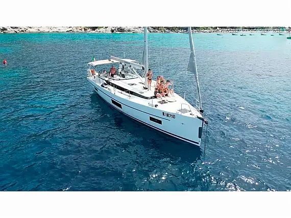 Bavaria C45