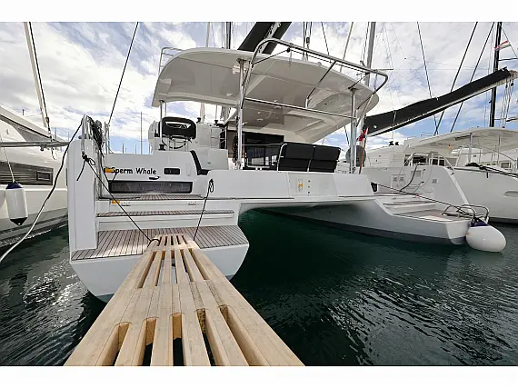 Lagoon 42