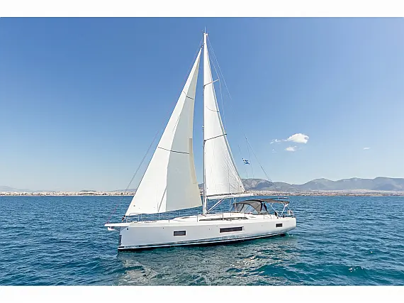 Oceanis 51.1 (5+1 cab) A/C & GEN