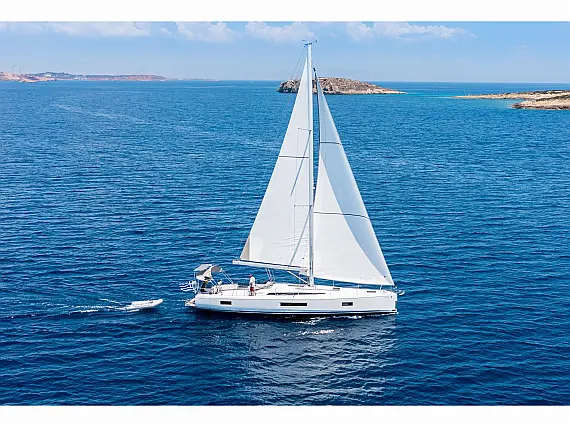 Oceanis 51.1 (5+1 cab) A/C & GEN