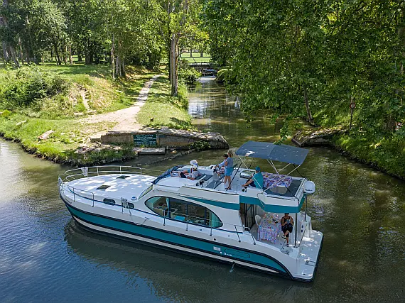 Nicols Estivale Sixto Prestige C