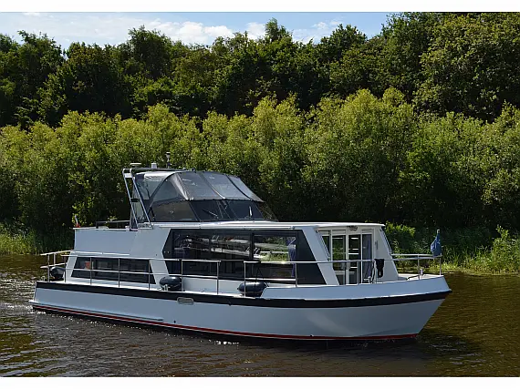 Safari Houseboat 1050