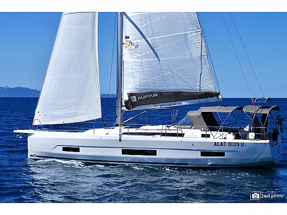 Dufour 470